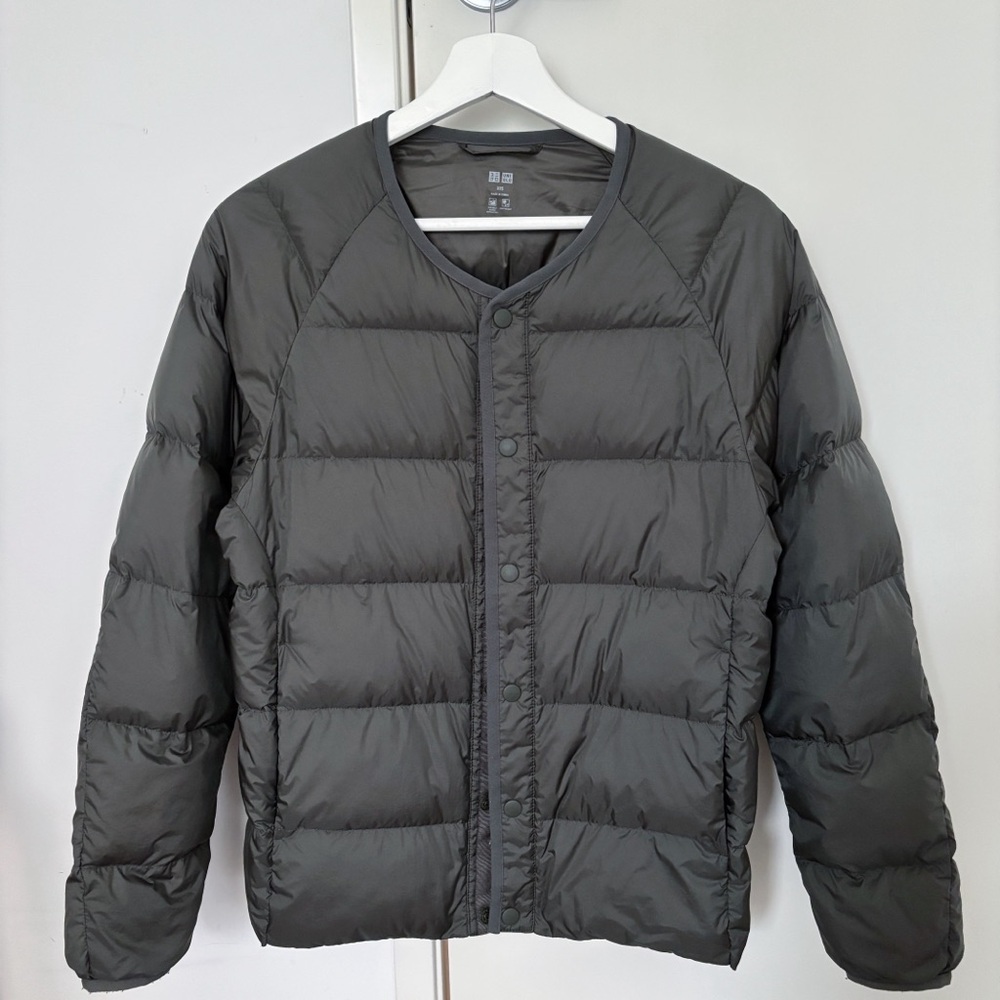 Uniqlo down jacket olive green xxs unisex